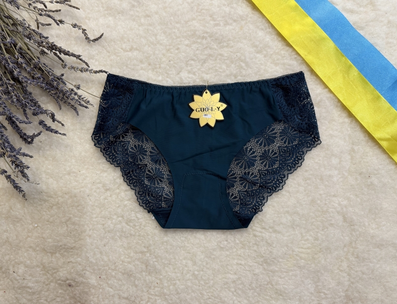 Трусики безшовні з мереживною попою 691