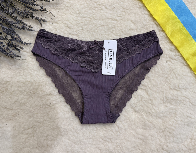 Трусики в рубчик з мереживом 90005